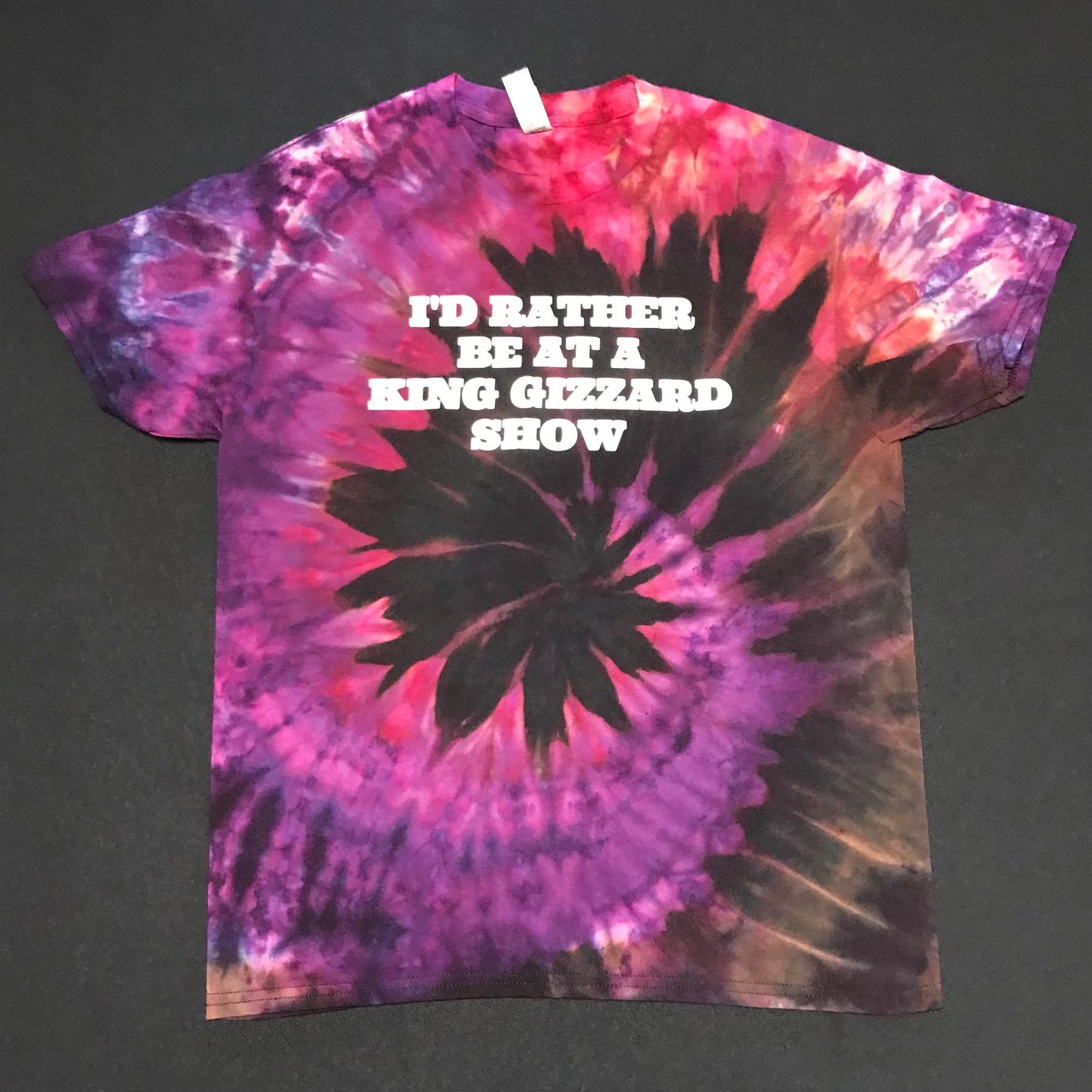I'D RATHER BE AT A KING GIZZARD SHOW❤️